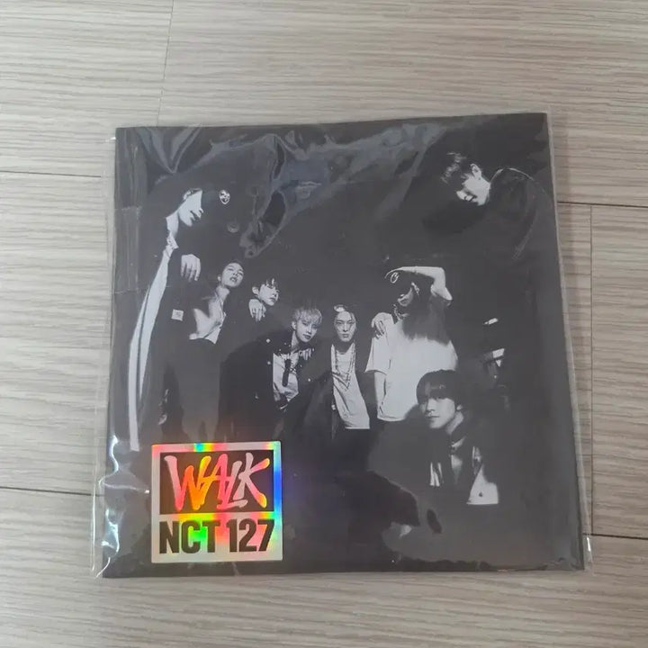 [BUNJANG] NCT 127 WALK Album (Sealed) / [미개봉] (배송비 포함 가격) NCT 127 엔시티 WALK 앨범