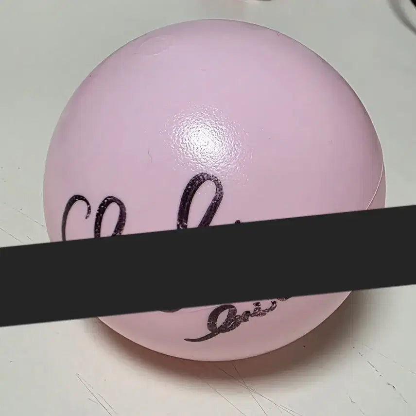 [BUNJANG] Chung Ha Signed Ball / 아이오아이 청하 콘서트 싸인볼