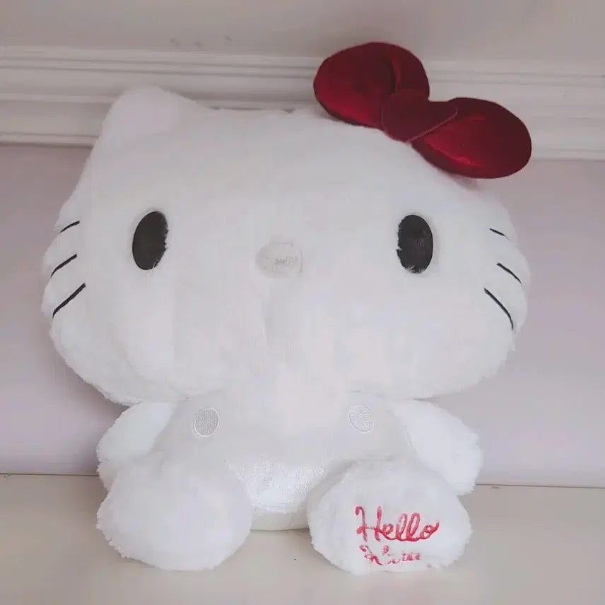 [BUNJANG] Hello Kitty 45th Anniversary Doll / 헬로키티 45주년 인형