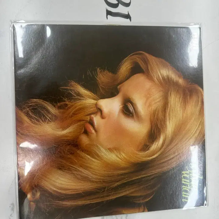 [BUNJANG] Sylvie Vartan Chanson Masterpiece LP / [LP] 실비 바르땅 Sylvie Vartan 샹송 명반 팝니다