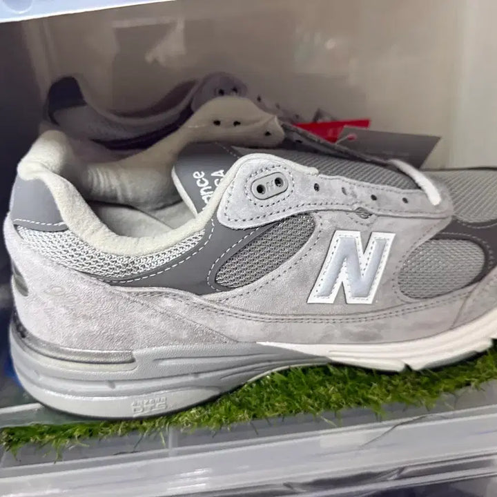 [BUNJANG] New Balance 993 Grey Sneakers Size 280 / 뉴발란스 993 그레이 운동화 280