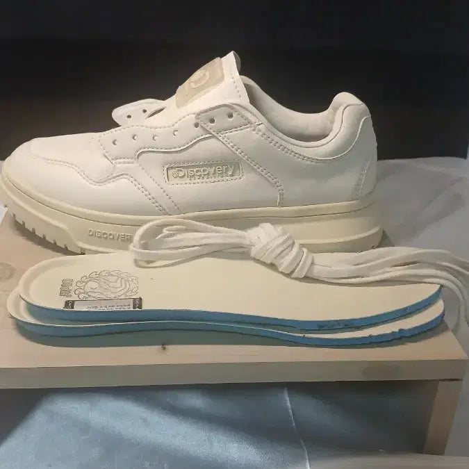 [BUNJANG] Discovery Expedition White Beige Sneakers / 디스커버리 익스페디션