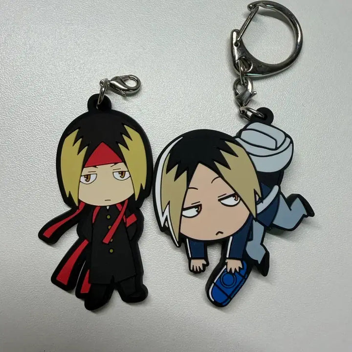 [BUNJANG] Haikyuu!! Kenma Kozume School Trip + Cheerleader Keychain Set / 하이큐 켄마 통학 츠미마레 + 응원단 키링