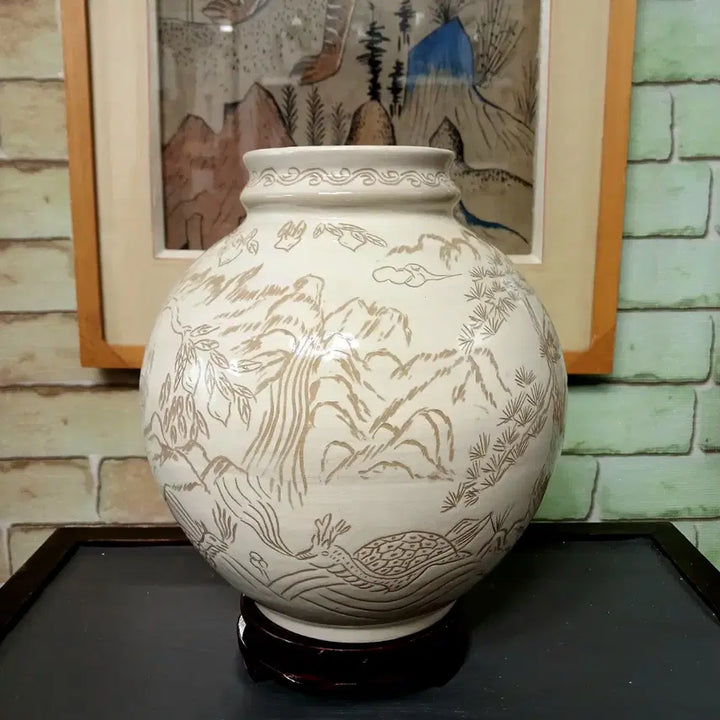 [BUNJANG] Master Jeong Song-mo Ten Symbols of Longevity Buncheong Vase / 십장생분청호. 무형문화재  호봉 장송모