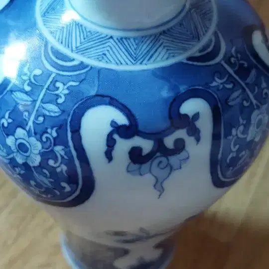 [BUNJANG] Blue and White Celadon Vase / 청대  매병