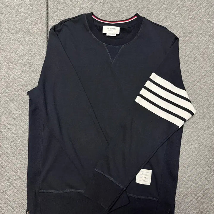 [BUNJANG] Thom Browne Sweatshirt Navy Size 3 / 톰브라운 맨투맨