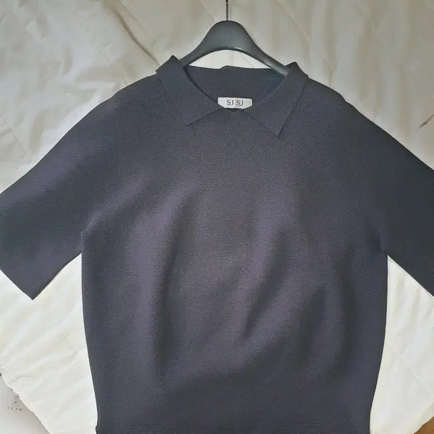 [BUNJANG] SJYP Open Collar Short Sleeve Knit / sjsj오픈카라니트
