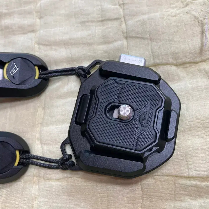 [BUNJANG] Peak Design Nikon Z Strap and Camera Clip Quick Release / 픽디자인 니콘 Z 스트랩 및 팔캠 퀵릴리즈