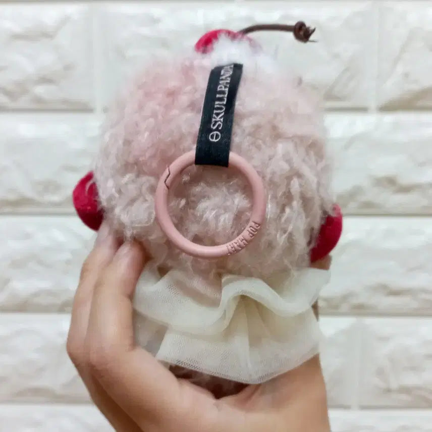[BUNJANG] Skullpanda "Find Me" Sulky Muffin Figure / 스컬판다 날 찾아봐 시무룩 머핀 정품 양도