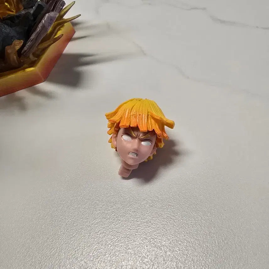 [BUNJANG] Demon Slayer Agatsuma Zenitsu Figure / 귀멸의 칼날 아가츠마 젠이츠 피규어
