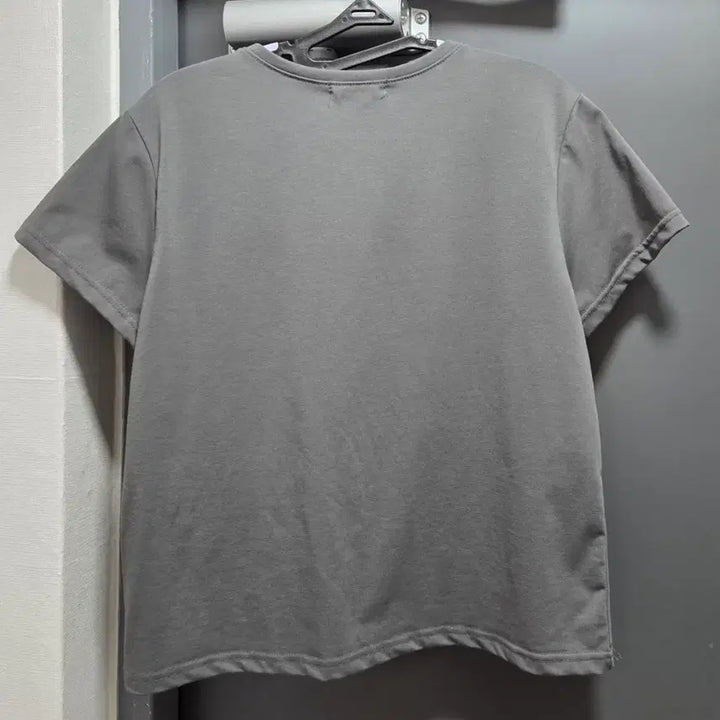 [BUNJANG] Able &amp; Co. T-Shirt (Size M) / 시착만해본 에이블앤코 반팔티