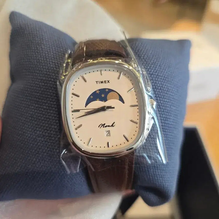 [BUNJANG] Timex Noah Oval Moonphase Watch Brown-Silver / 타이맥스 노아 오발 문페이즈 워치 브라운-실버 새상품