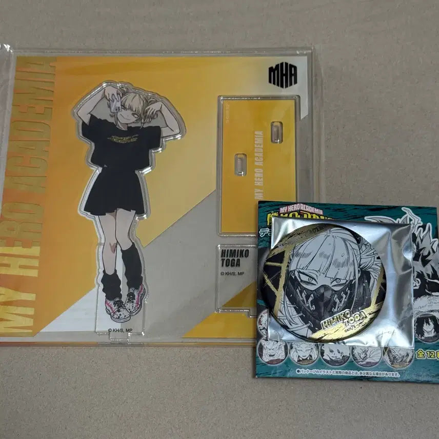 [BUNJANG] My Hero Academia Himiko Toga Baseyard Acrylic Stand &amp; Can Badge Set / 나의히어로아카데미아 히로아카 토가 히미코 베이스야드 아크릴스탠드 캔뱃지