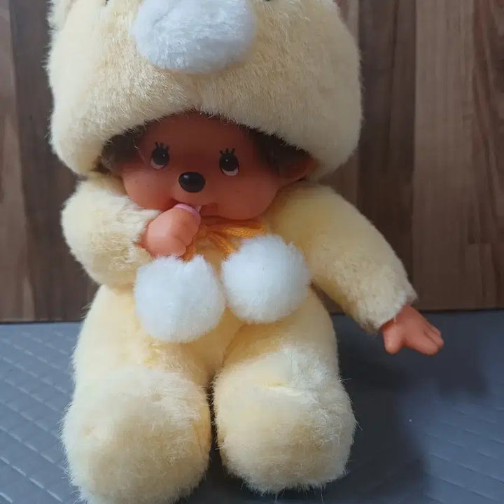[BUNJANG] Yellow Bear Monchhichi / 옐로우 베어 몬치치