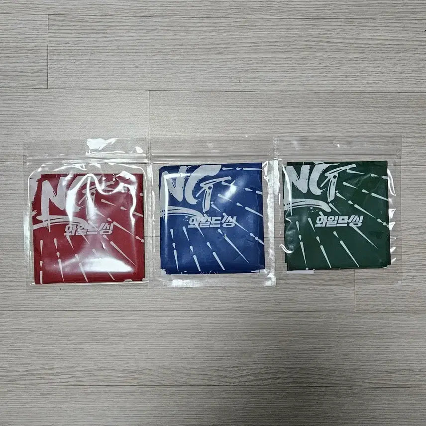 [BUNJANG] Wildthing Bandana Set (3 Types) / 와일드씽 반다나 굿즈 특전 경품 3종 일괄