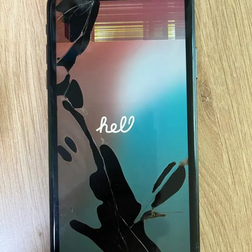 [BUNJANG] iPhone XR 64GB Black (Damaged Screen) / 액정 파손된 아이폰xr 64g 블랙 팝니다