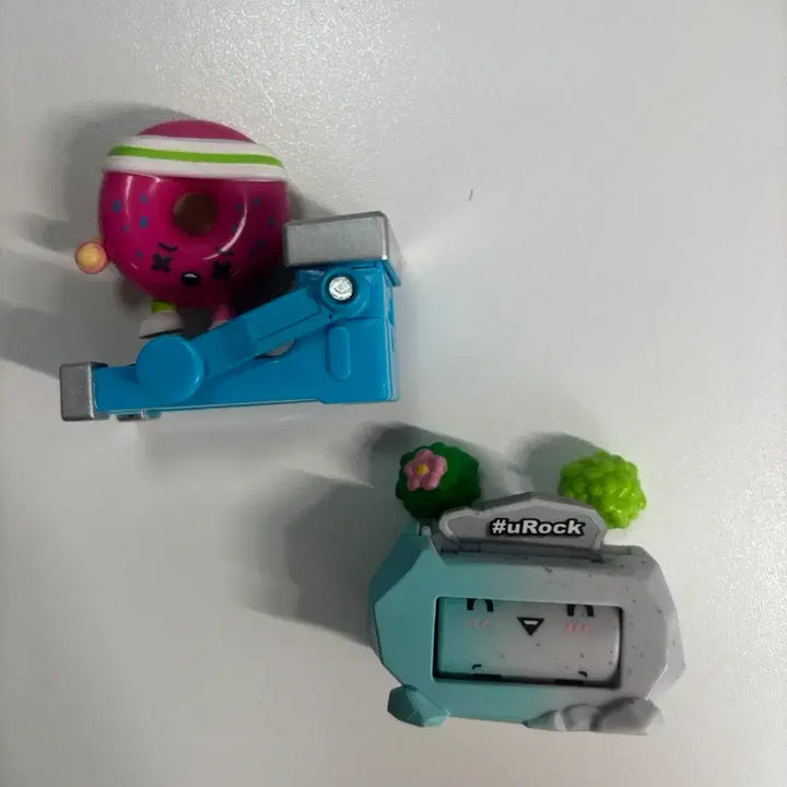 [BUNJANG] Moving Emoji Toy Accessory - Donut &amp; Rock Character / 움직이는 이모티콘 장난감 소품 키덜트 밴드락 도넛 헬스