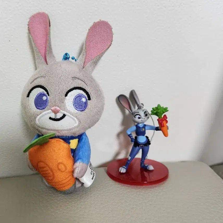 [BUNJANG] Judy Figure &amp; Keyring Bundle / 주디 피규어, 키링 일괄 7천원에 팝니다
