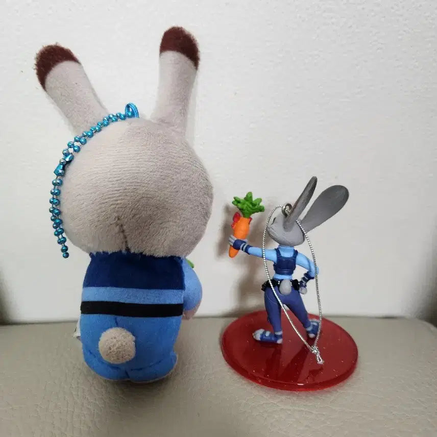 [BUNJANG] Judy Figure &amp; Keyring Bundle / 주디 피규어, 키링 일괄 7천원에 팝니다