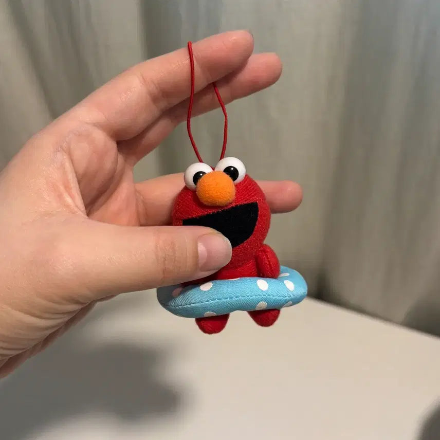 [BUNJANG] Sesame Street Tube Elmo Keyring / 세서미스트리트 튜브 엘모 키링