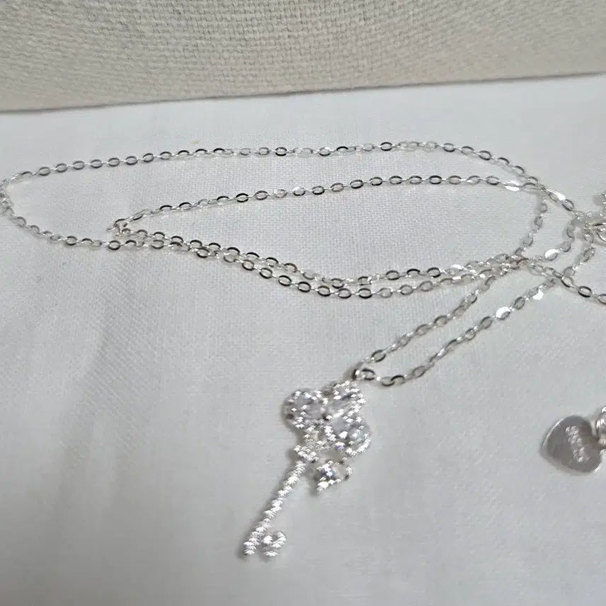 [BUNJANG] Sterling Silver 925 Zircon Key Necklace / 