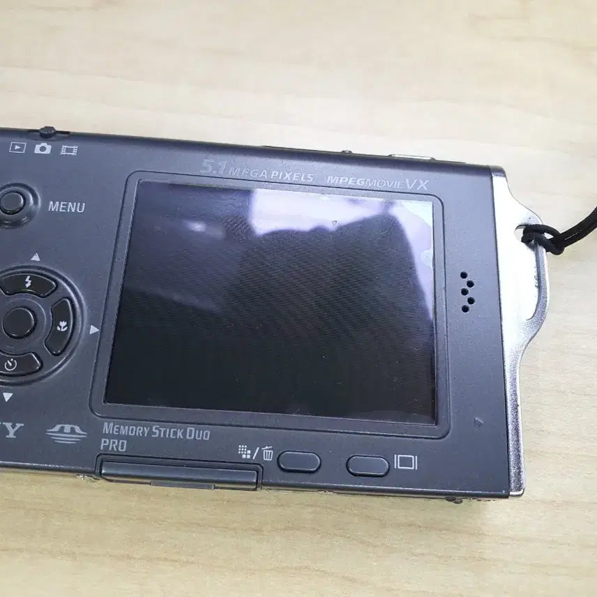 [BUNJANG] Sony Cyber-shot DSC-T7 Compact Digital Camera / 소니 사이버샷 디카 DSC-T7 컴팩트 디지털카메라