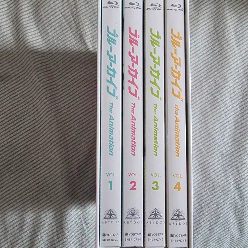 [BUNJANG] Blue Archive Blu-ray Set (Volumes 1-4) / 블루아카이브 블루레이 1-4 판매합니다.