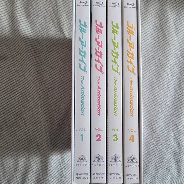 [BUNJANG] Blue Archive Blu-ray Set (Volumes 1-4) / 블루아카이브 블루레이 1-4 판매합니다.