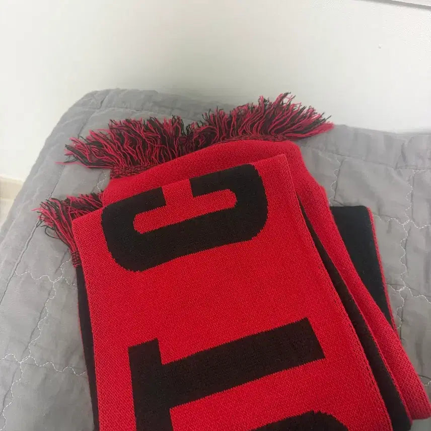 [BUNJANG] Longshot Showcase Scarf / 롱샷 쇼케이스 역조공 머플러