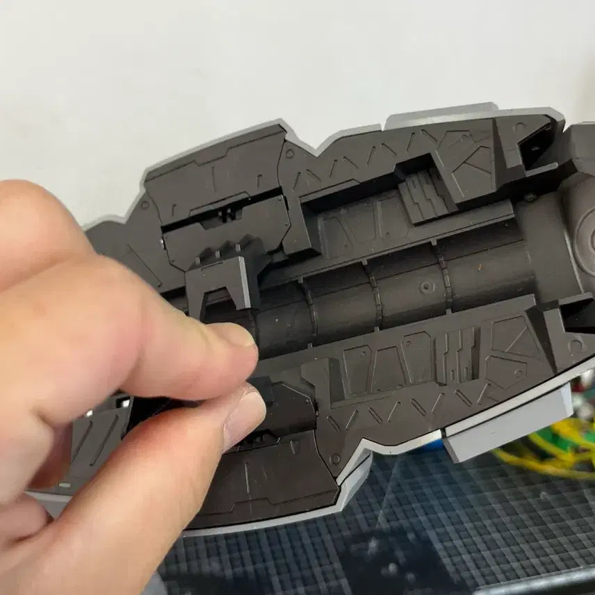 [BUNJANG] Gundam Sentinel Sazabi Shield / 건담센티넬 (솔로몬) 사이사리스 방패