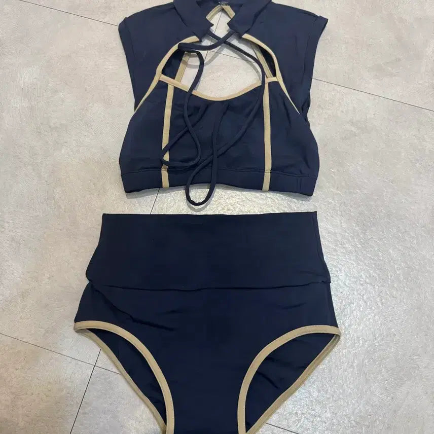 [BUNJANG] Anancé Bikini Navy/Beige Size S / 아난캐 폴웨어 비키니 S사이즈 팝니다