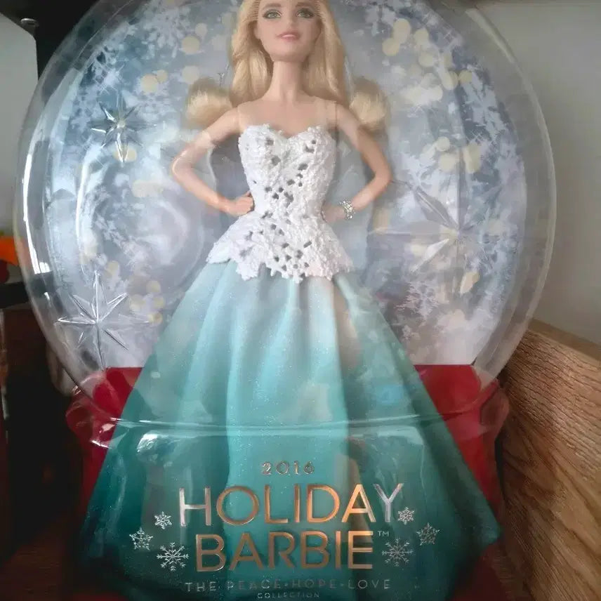 [BUNJANG] 2016 Holiday Barbie Doll / 2016 홀리데이 바비