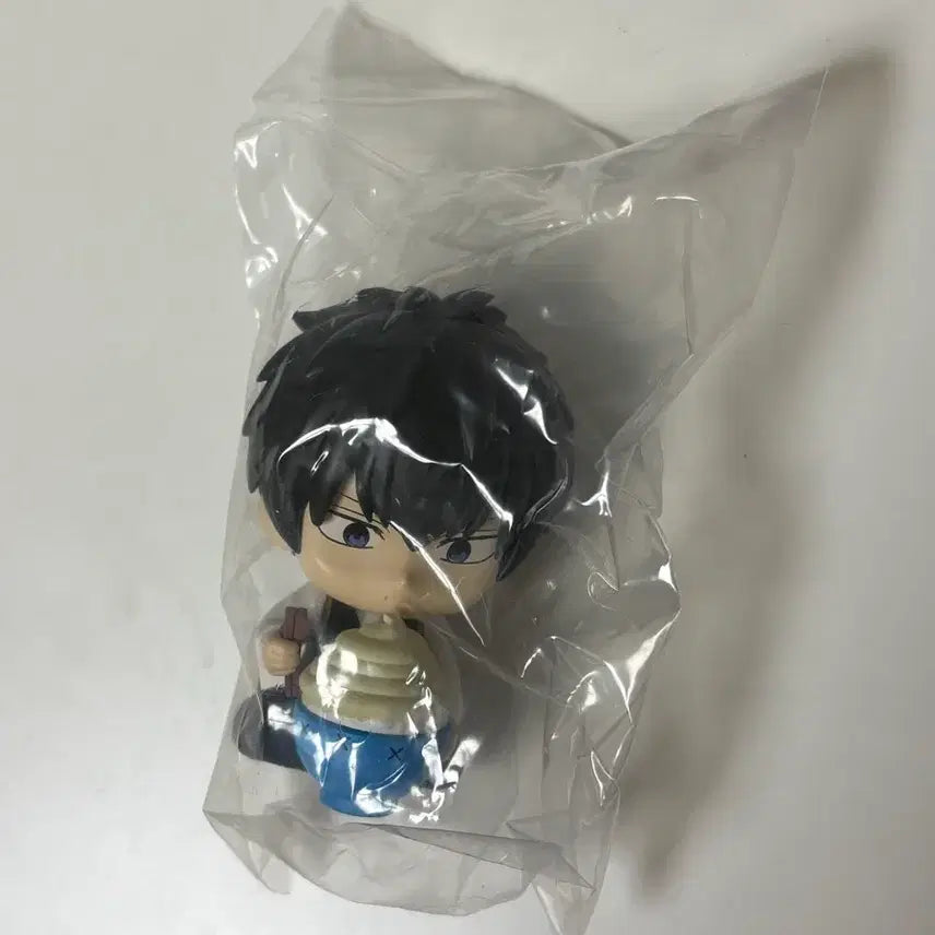 [BUNJANG] Gintama Hijikata Toshiro Mogumogu Gacha Figure (Sealed) / 은혼 히지카타 토시로 모구모구 가챠 피규어 미개봉