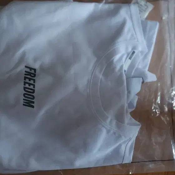 [BUNJANG] Freedom Essential Oversized L T-Shirt / 프리덤 에센셜 오버핏 L사이즈
