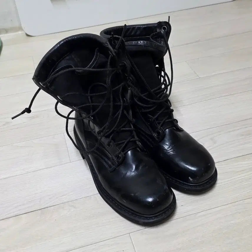 [BUNJANG] Vintage Military Combat Boots (Size 260mm EEE) / 20년 넘은 상태좋은 전투화 260미리EEE 사이즈팝니다