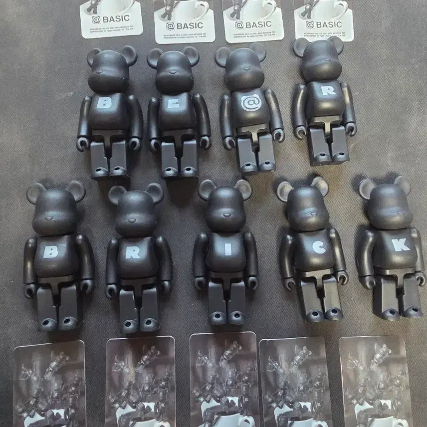[BUNJANG] Bearbrick Series 48 Basic Full Set Unsealed / 베어브릭 48탄 베이직 전종 개봉 판매