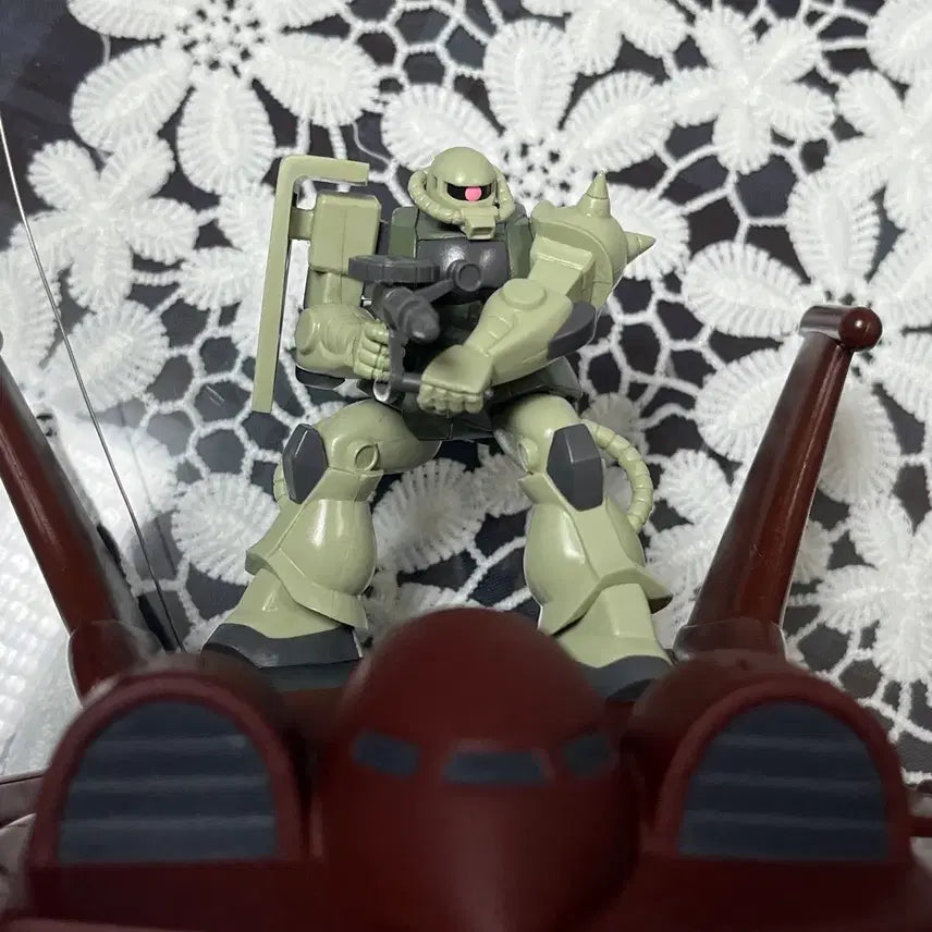 [BUNJANG] Bandai Mobile Suit Gundam Zaku &amp; Gouf Remote Control Figures / 건담 RC카 구프 자쿠 리모트컨트롤 고전 피규어 건프라