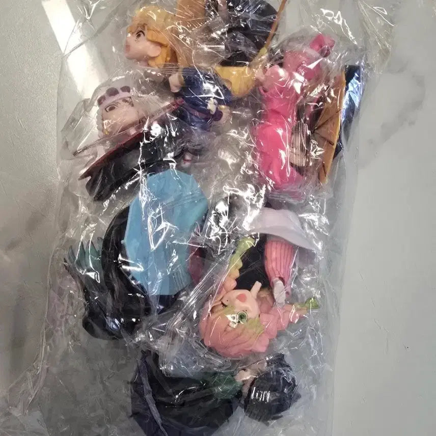 [BUNJANG] Demon Slayer 6-Piece Umbrella Figure Set (Sealed) / 귀멸의 칼날 우산 피규어 미개봉 6종 세트로 일괄 판매합니다.