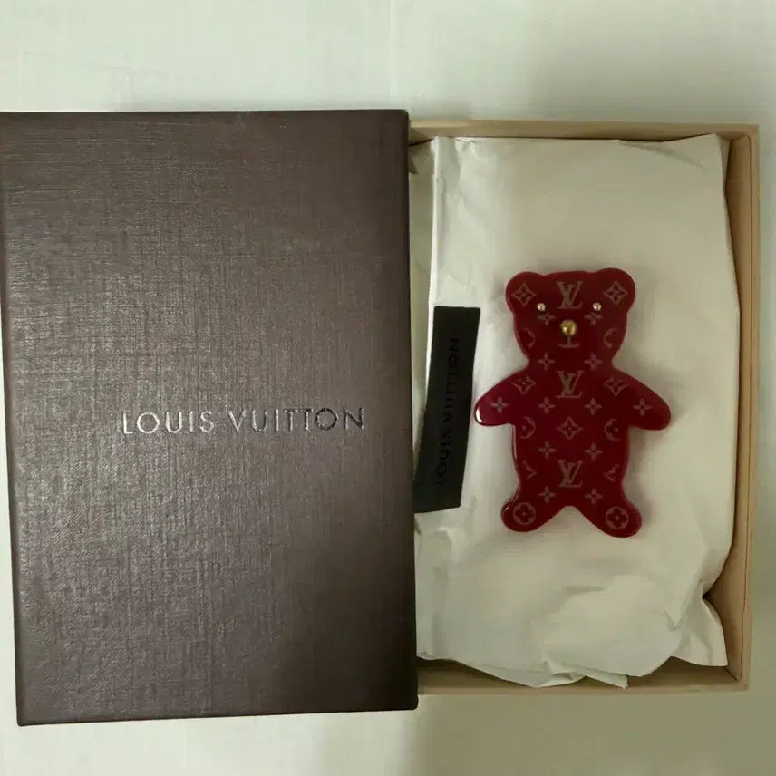 [BUNJANG] Louis Vuitton Teddy Bear Brooch Red / 루이비통 테디베어 브로치 레드