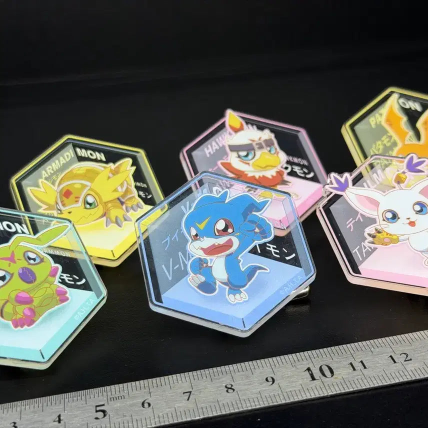 [BUNJANG] Digimon Hexagonal Brooch Badge Set (New) / [디지몬] 육각 브로치 뱃지 6종 일괄 (새제품)