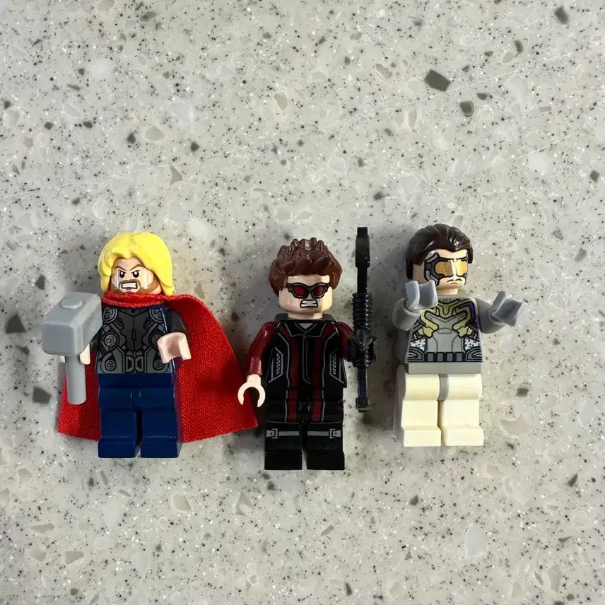 [BUNJANG] LEGO 76030 Avengers vs. Hydra Showdown / 레고 76030 어벤져스 대 히드라 결전 판매합니다