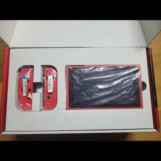 [BUNJANG] Nintendo Switch HAC-001(-01) Mario Red Bundle - Excellent Condition, Full Box, Pouch &amp; Thumb Grips / 초S급)닌텐도 스위치 신형 마리오 레드 배터리개선 풀박스+파우치,냥발캡