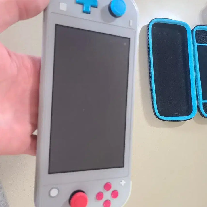 [BUNJANG] Nintendo Switch Lite Zacian &amp; Zamazenta Edition Console with Tears of the Kingdom Installed / 왕눈포함)닌텐도 스위치 라이트 자시안 자마젠타 에디션+충전기,파우치