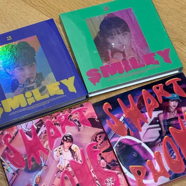 [BUNJANG] YENA Smiley Smartphone Album / 예나 스마일리 스마트폰 앨범
