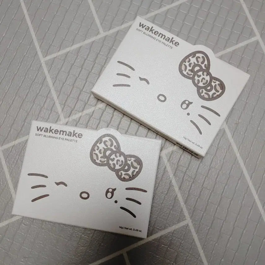 [SOLD OUT] 미개봉새제품) 웨이크메이크 소프트블러링 갸루키티 헬로키티 에디션30호