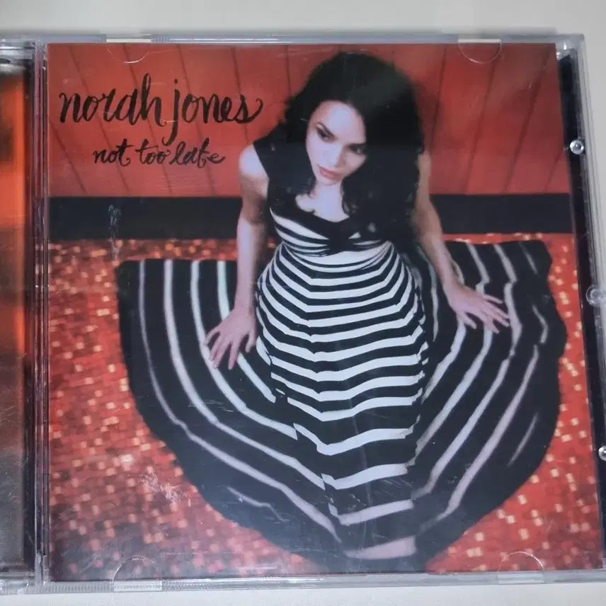 [BUNJANG] Norah Jones Not Too Late Unsealed CD / 노라 존스 Not Too Late (개봉 CD)