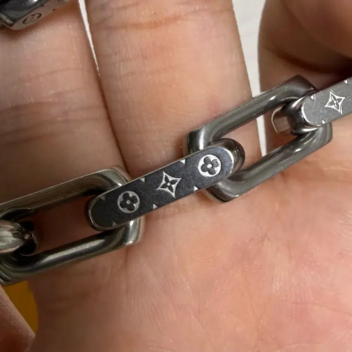 [BUNJANG] Louis Vuitton Virgil Abloh Chain Bracelet L / (새상품급)루이비통 버질아블로 체인팔찌 L