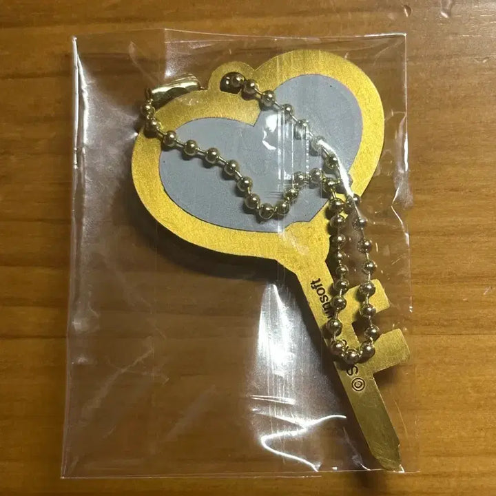[BUNJANG] Danganronpa Ibuki Mioda Love Key Charm / 단간론파 미오다 이부키 사랑의 열쇠 키링