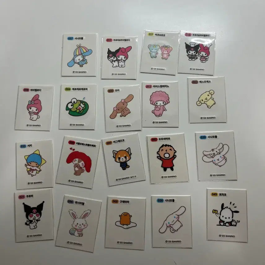 [BUNJANG] Sanrio Bread Stickers / 산리오 빵 띠부씰 판매