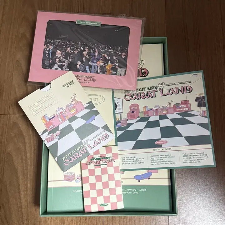 [BUNJANG] SEVENTEEN 2022 CARAT LAND Memory Book Digital Code Included / 세븐틴 2022 캐럿랜드 메모리북 디지털 코드 포함